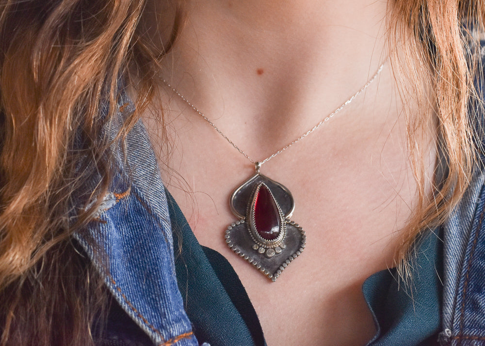 Dracona Saphyr Pendant