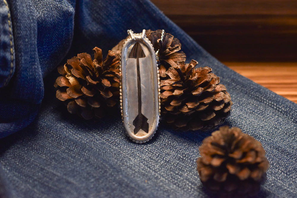 Montana agate arrow necklace