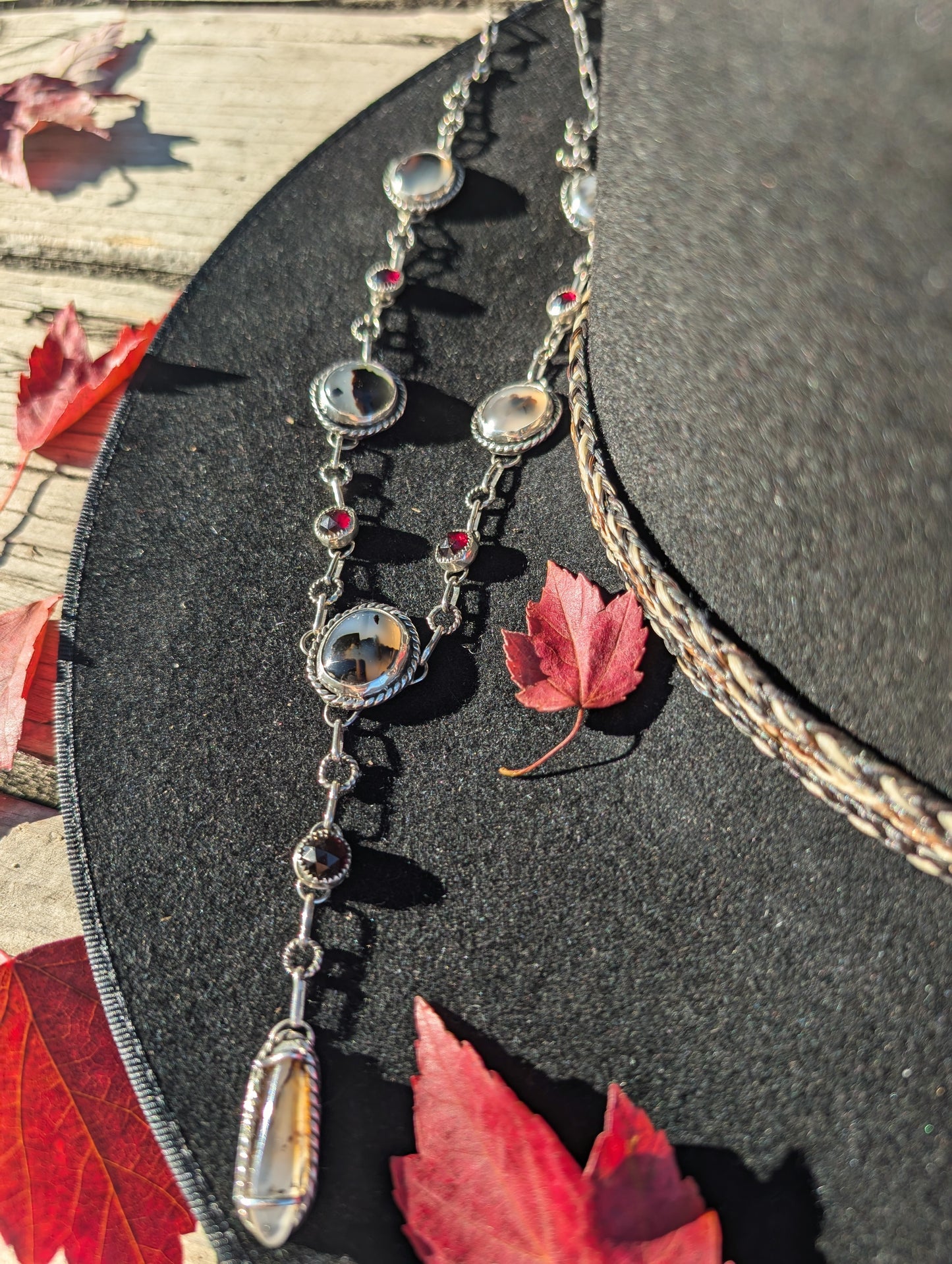Montana Agate and Garnet Lariat