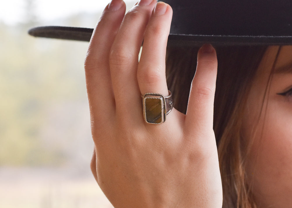 Deer Track Comfort Ring