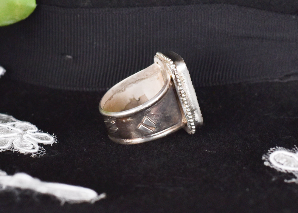 Deer Track Comfort Ring