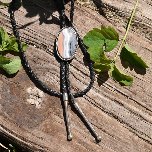 Peaches and Cream Agate Bolo